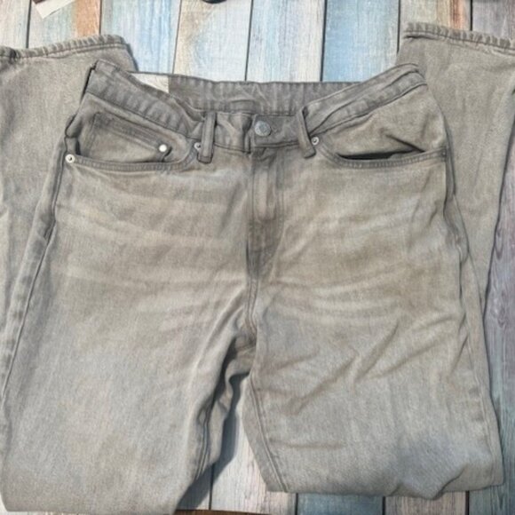 H&M Regular Fit Gray Denim Jeans 30x32 – Light Wash Casual Stretch Pants - Picture 2 of 10